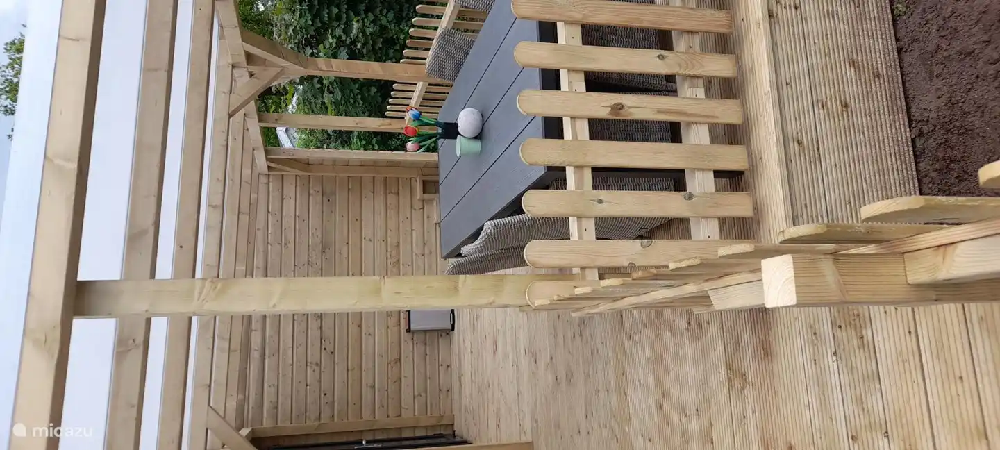 Schöne überdachte Veranda