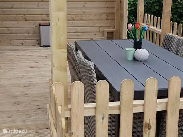 Chalet Cuervo en Países Bajos, Güeldres, Aalten - chalet Preciosa terraza cubierta