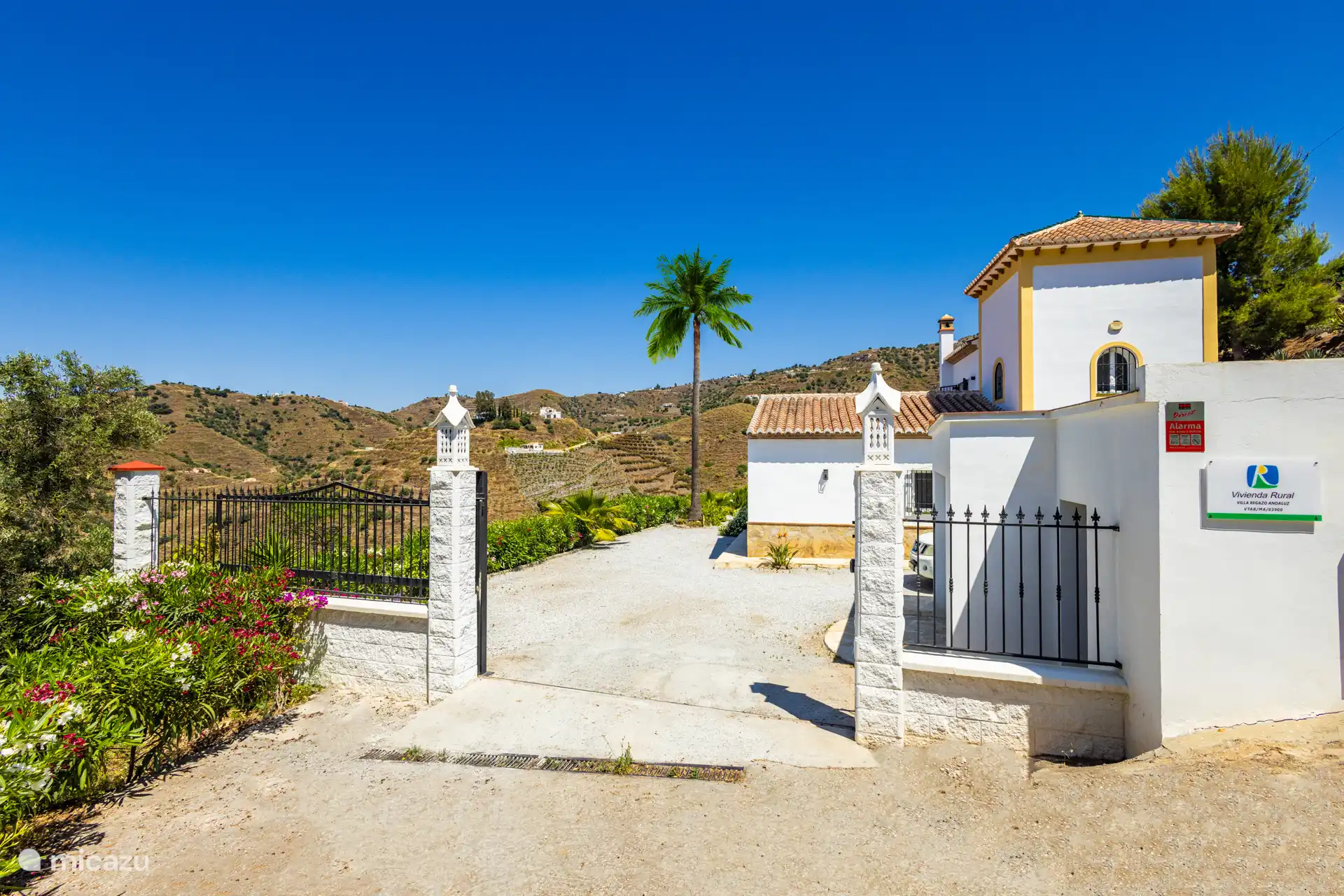 Cordialement, Casita Travel