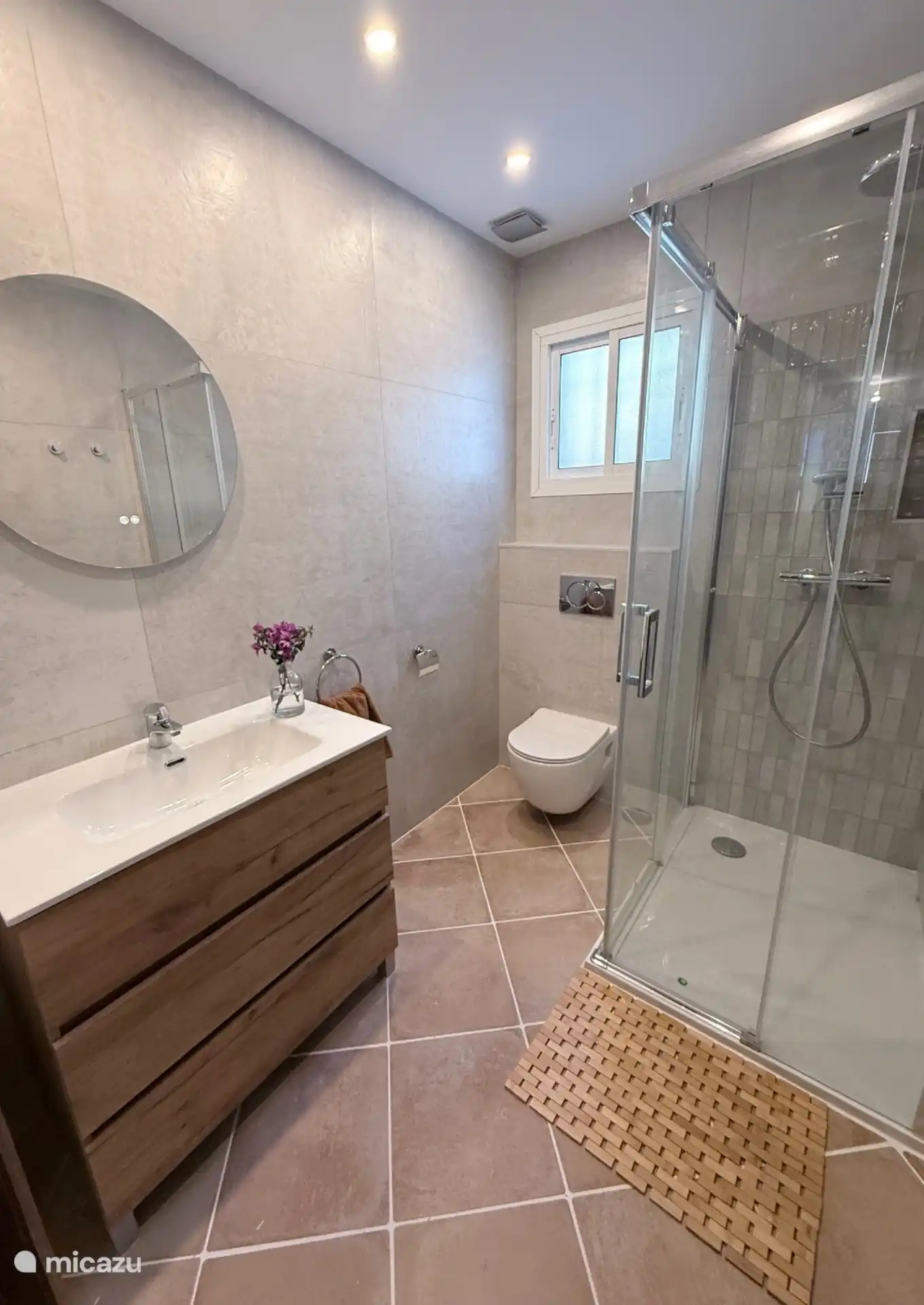 La salle de bain de luxe, rénovée en 2026.