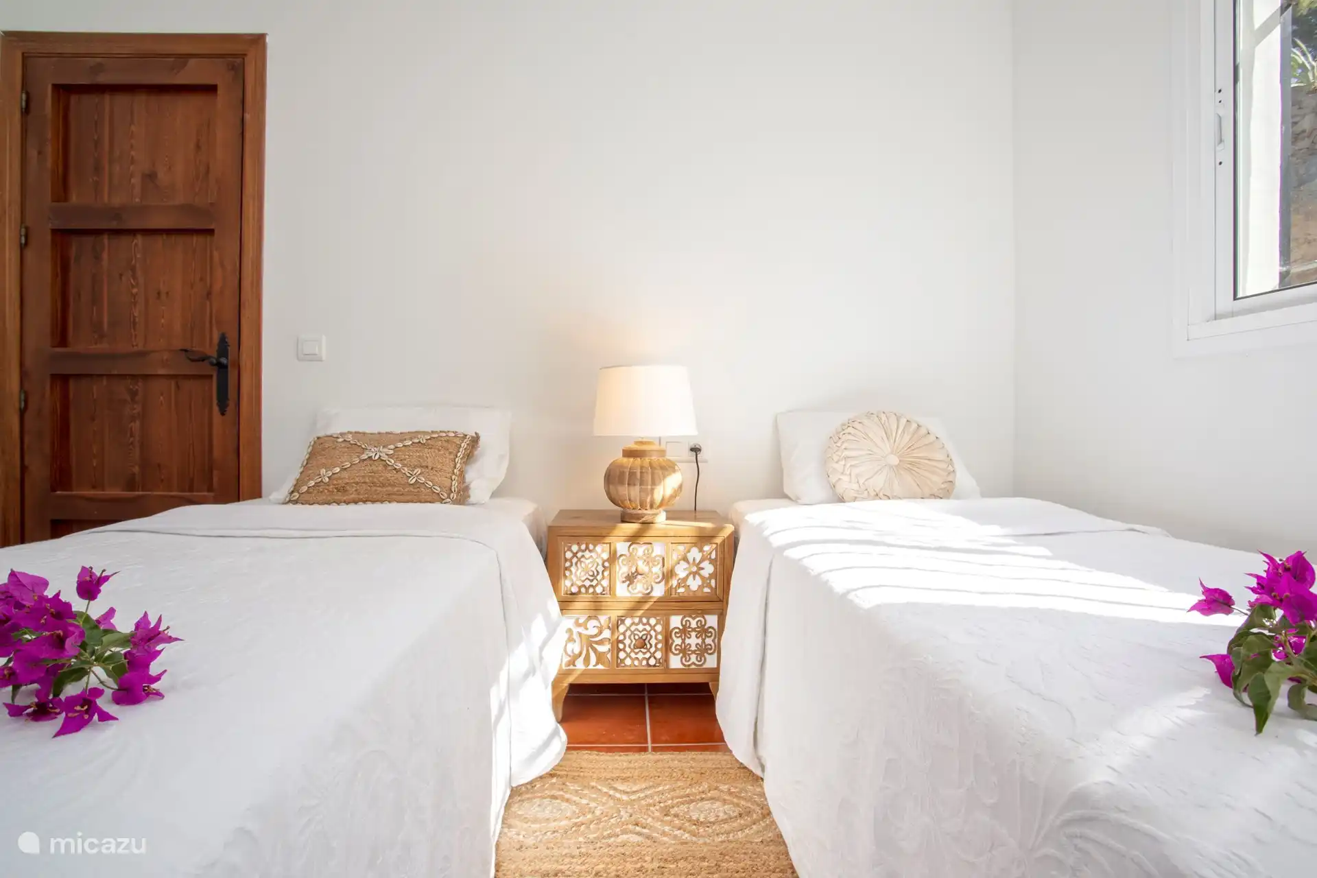 Schlafzimmer mit zwei Einzelbetten, Erdgeschoss