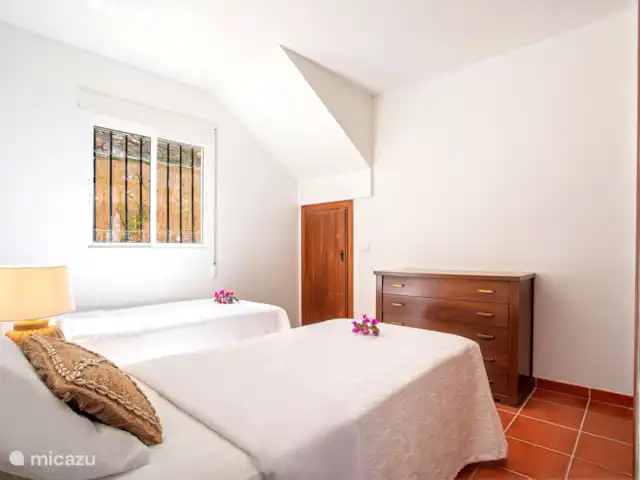 Villa Regazo Andaluz-A 15 min del mar en España, Costa del Sol, Torrox - villa Dormitorio con dos camas individuales, planta baja