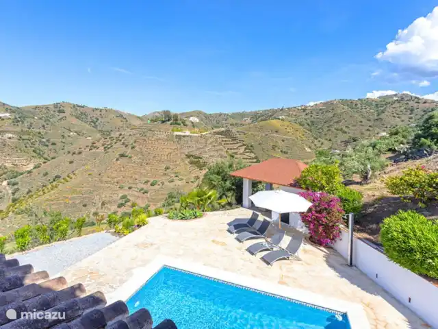 Villa Regazo Andaluz-A 15 min del mar en España, Costa del Sol, Torrox - villa El nuevo toldo con cocina al aire libre