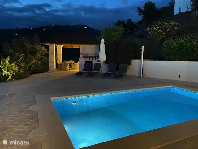 Villa Regazo Andaluz-A 15 min del mar en España, Costa del Sol, Torrox - villa ¡Su piscina privada está iluminada por la noche!