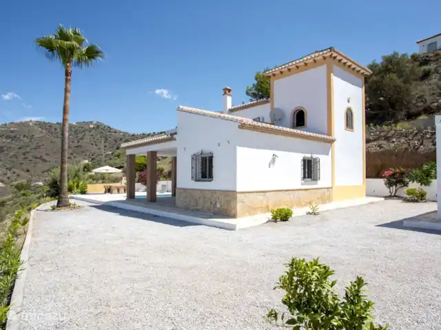 Villa Regazo Andaluz-A 15 min del mar en España, Costa del Sol, Torrox - villa Suficientes plazas de aparcamiento para tres coches en la propiedad privada.
