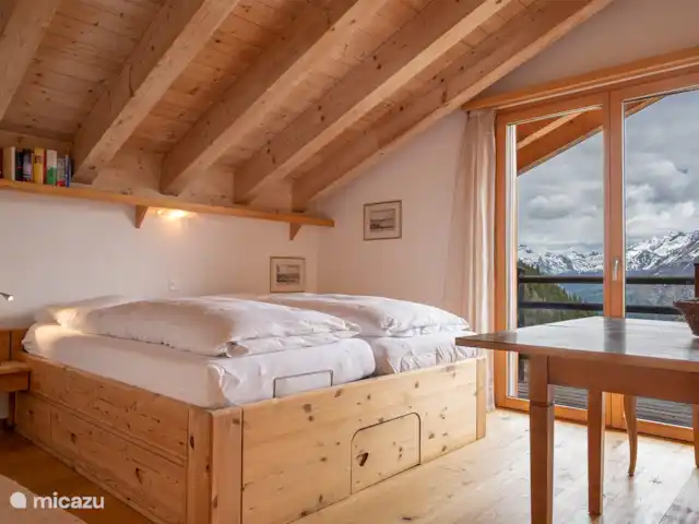 Papillon | Suisse, Valais, Bettmeralp - chalet 1 chambre avec lit double, vue panoramique vers le sud-est et le sud