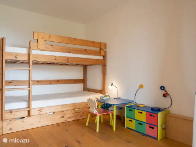 Papillon | Suisse, Valais, Bettmeralp - chalet 1 chambre avec 2 lits superposés.