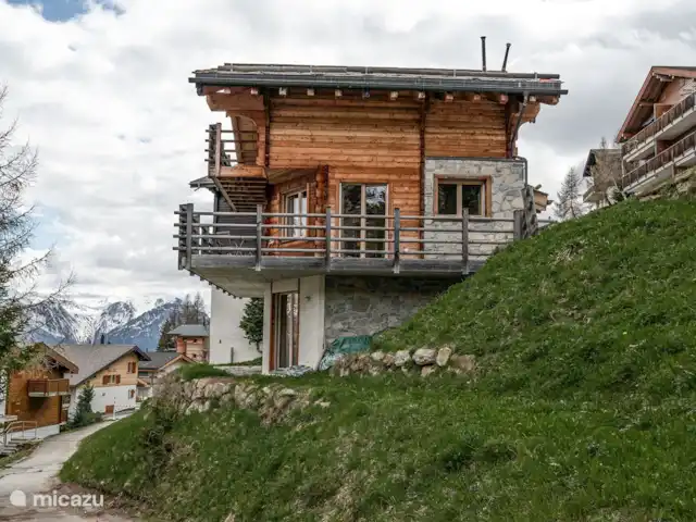 Papillon | Suisse, Valais, Bettmeralp - chalet vous pourrez profiter de la vue sur la montagne et de la tranquillité en tous lieux.