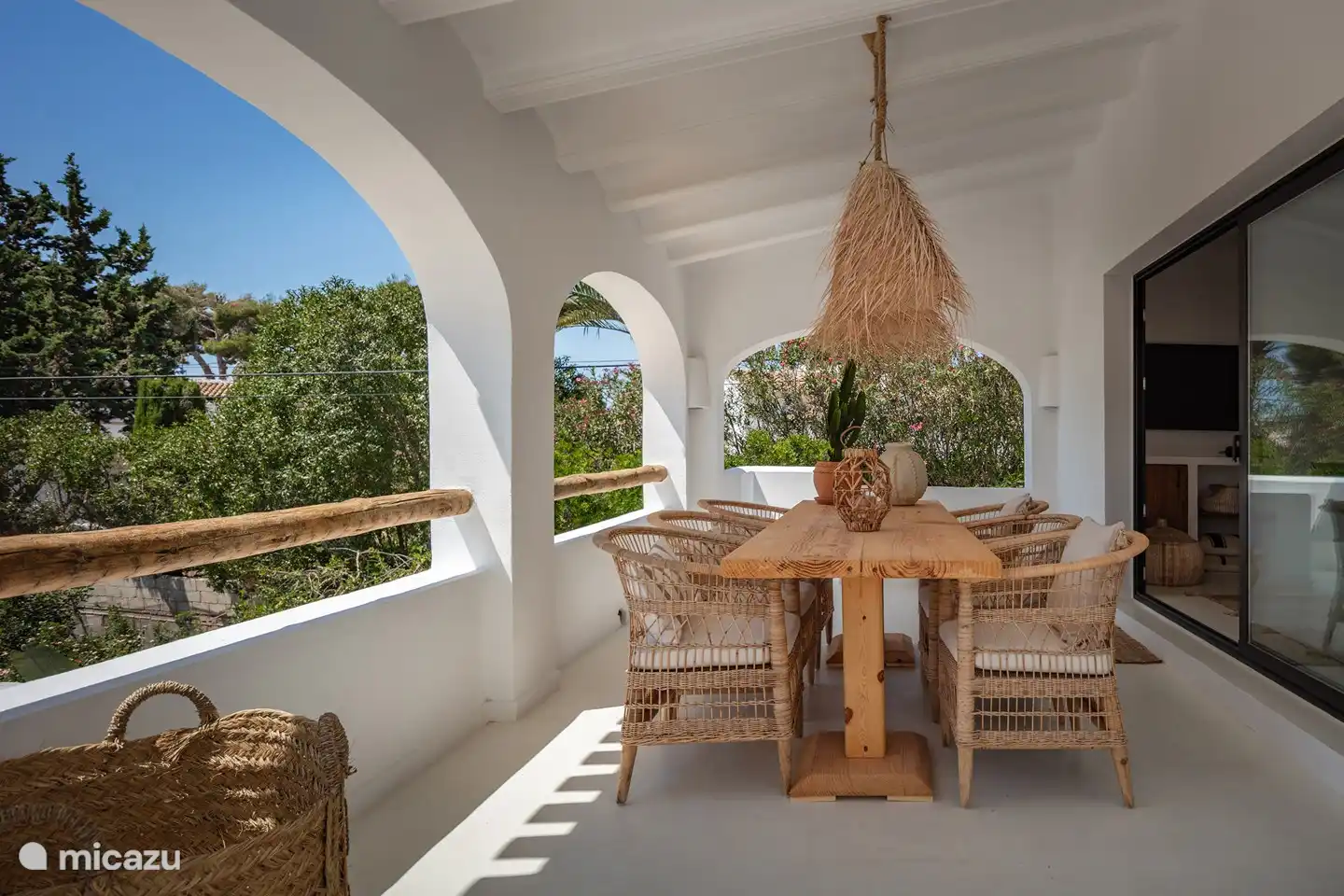 Table à manger d’extérieur