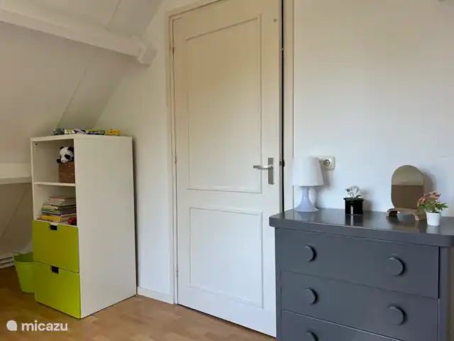 Bungalow de luxe en pleine nature | Pays-Bas, Limbourg, Posterholt - maison de vacances Chambre à l’étage en face.