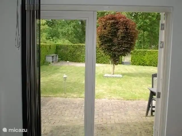 Bungalow de luxe en pleine nature | Pays-Bas, Limbourg, Posterholt - maison de vacances Portes françaises sur le jardin