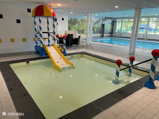 Bungalow de luxe en pleine nature | Pays-Bas, Limbourg, Posterholt - maison de vacances Piscine intérieure partagée - piscine pour enfants