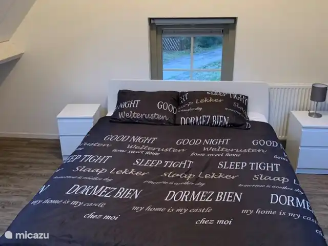 Location de Vacances Pays-Bas, Overijssel, Lemele, maison de vacances - Le bleu chiné Chambre 1 avec un joli lit double.
