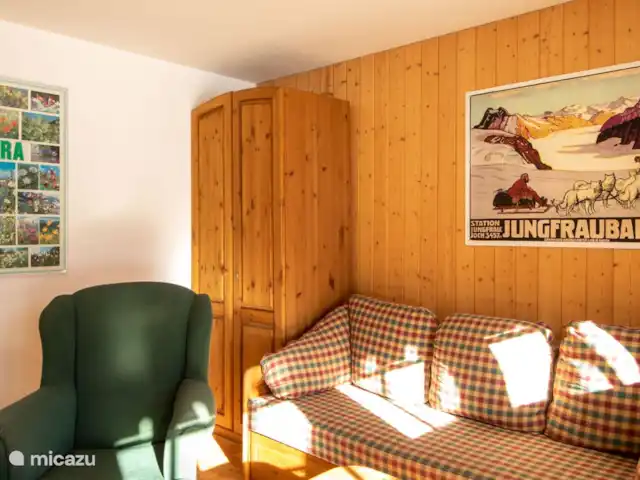 Cresta | Suisse, Valais, Fiesch - maison de vacances Le rez-de-chaussée dispose d'un deuxième salon avec une télévision