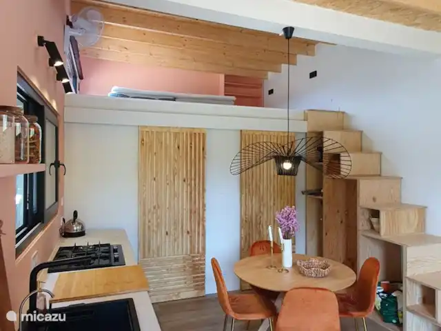 Perla en la montaña en España, Costa Blanca, La Nucía - casa pequeña  Salón/cocina