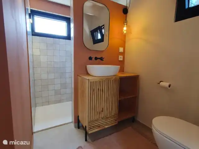 Perla en la montaña en España, Costa Blanca, La Nucía - casa pequeña  Baño