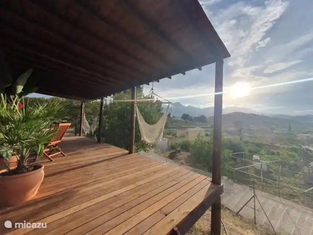Perla en la montaña en España, Costa Blanca, La Nucía - casa pequeña  Vista desde la terraza
