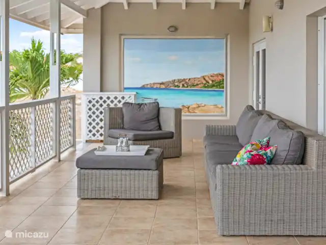 Casa Rubus | Curaçao, Banda Ariba (est), Vista Royal - villa Échappez à l’agitation de la vie quotidienne et profitez de tout le confort que notre villa a à offrir. Avec des chambres confortables, une cuisine entièrement équipée et un grand jardin, vous pouvez vraiment vous détendre et profiter de la beauté de la nature.