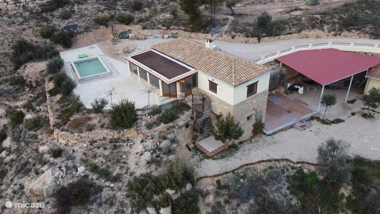 Das Haus verfügt über einen „Fly Free“ und einen Swimmingpool