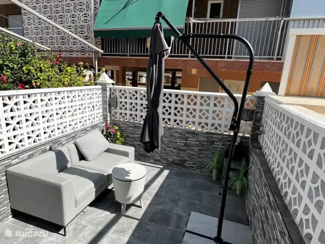 Fantastische woning bij het strand huren in Spanje, Costa Blanca, Santa Pola - vakantiehuis Terras achter