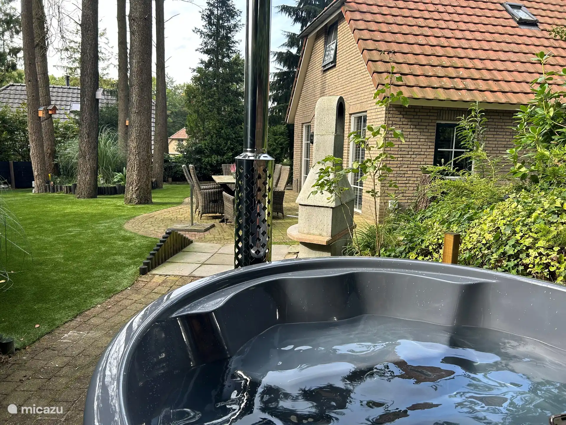 Whirlpool im Garten