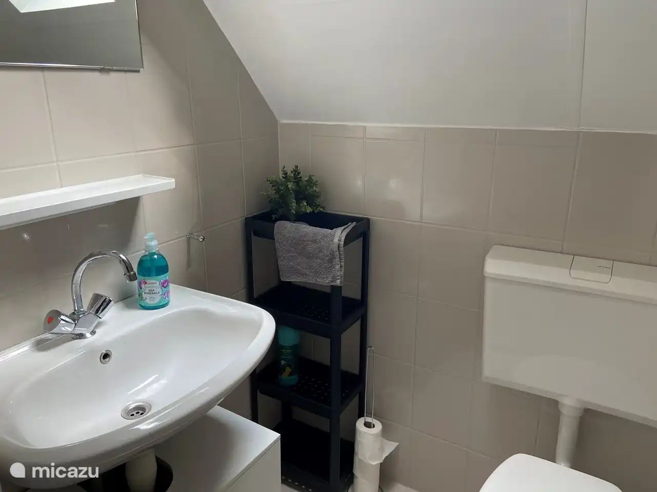 Toilette im Obergeschoss