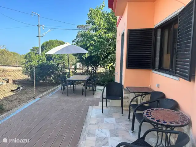 casa vacacional en Portugal, Algarve, Moncarapacho – Casa Ritmo do Mar Terraza