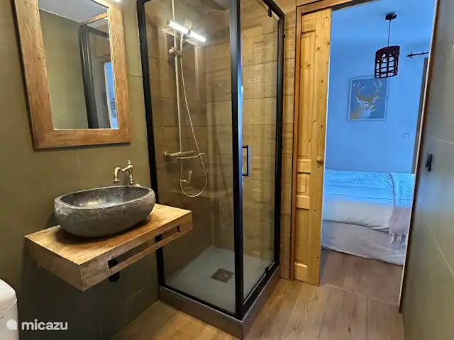 Appartement 'Paradi Ski, Vélo & Randonnée' | France, Hautes-Alpes, La Plagne - appartement Salle de bain 1