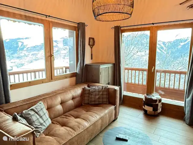 Appartement 'Paradi Ski, Vélo & Randonnée' | France, Hautes-Alpes, La Plagne - appartement Coin salon