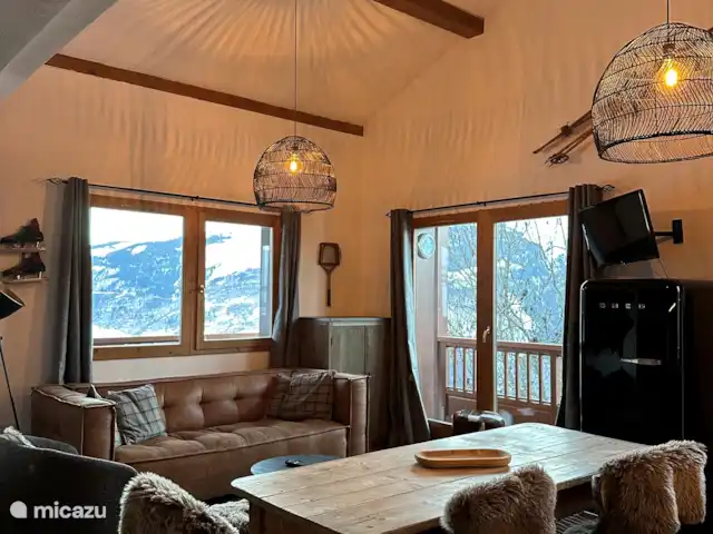 Appartement 'Paradi Ski, Vélo & Randonnée' | France, Hautes-Alpes, La Plagne - appartement Coin salon