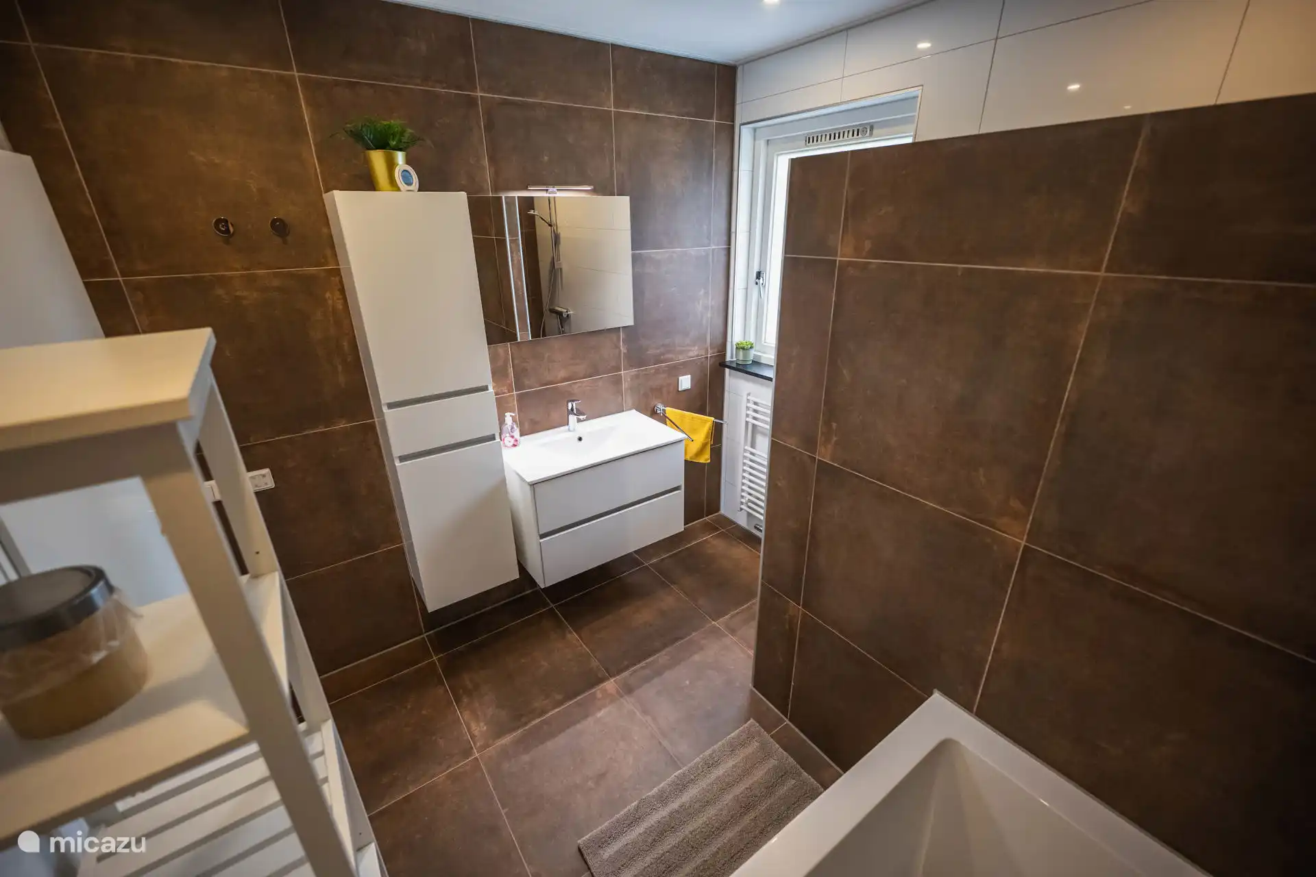 Badezimmer im Erdgeschoss