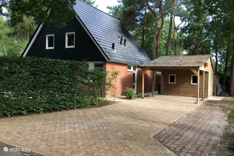 Vakantiehuis Nederland, Drenthe, Spier Vakantiehuis Luxe boshuis in hartje Drenthe