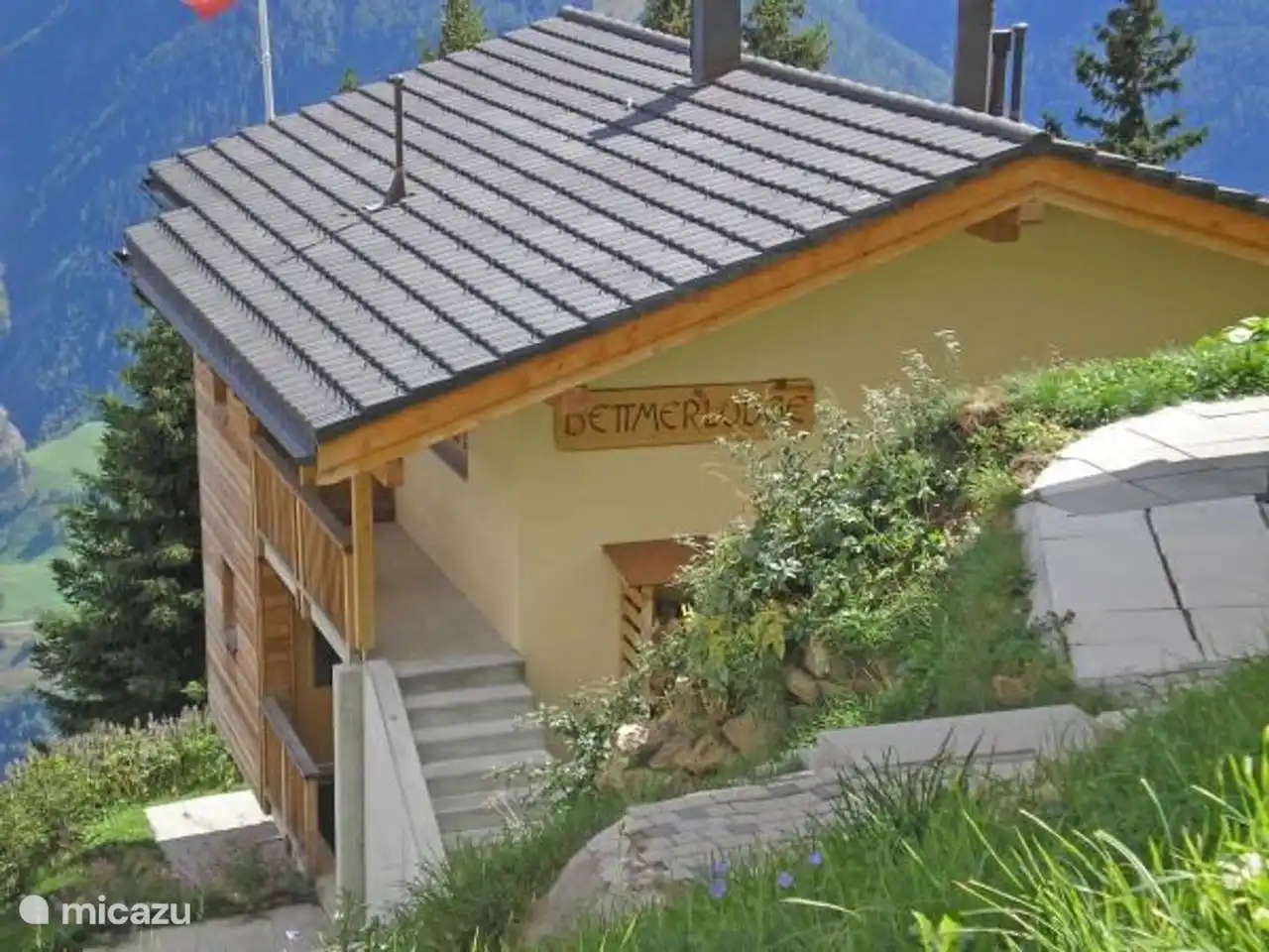 Bettmerlodge 4-kamer chalet-appartement met terras en tuin met barbecue.