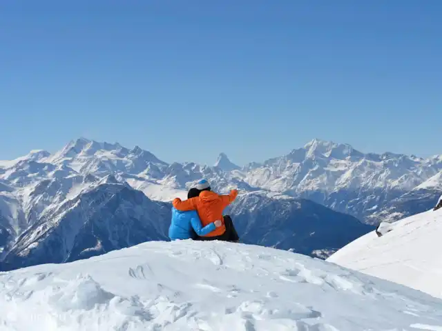 Location de Vacances Suisse, Valais, Bettmeralp, appartement - Fata Morgana 6 Vous pouvez profiter de vos vacances d'hiver à Fiesch dans l'Aletsch Arena