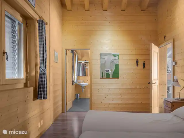 Laackerhof | Suisse, Valais, Bettmeralp - chalet 1 chambre à 2 lits, sauna, salle de bain/douche, WC et balcon supplémentaire.