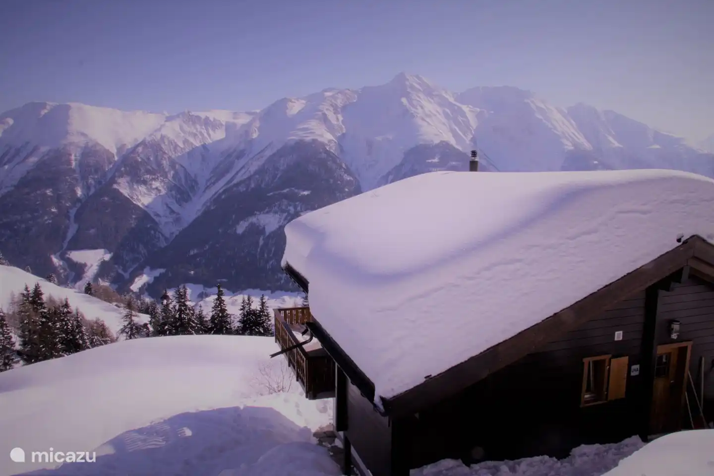 UVA in Schweiz, Wallis, Bettmeralp - chalet