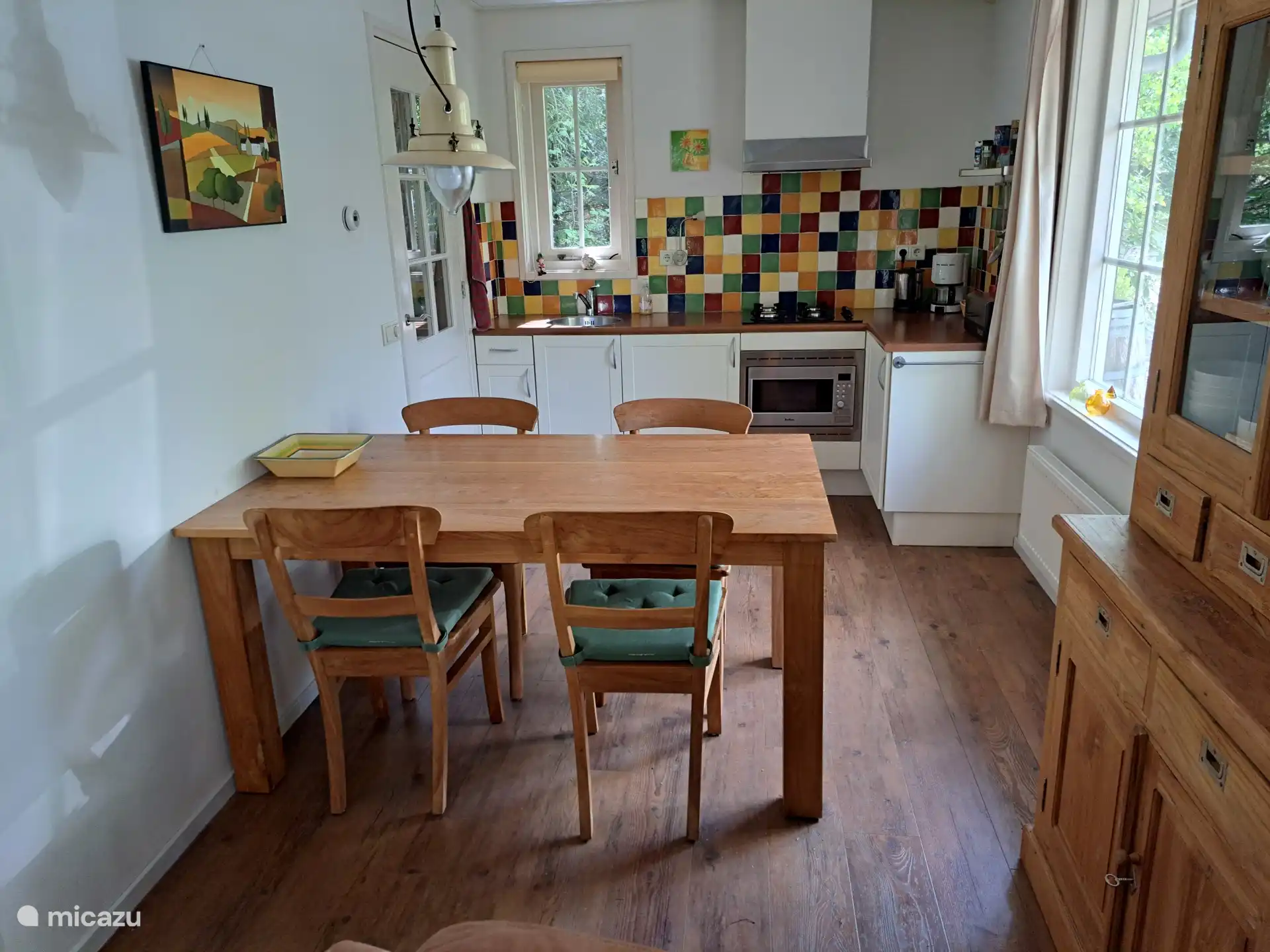 Eethoek met de keuken