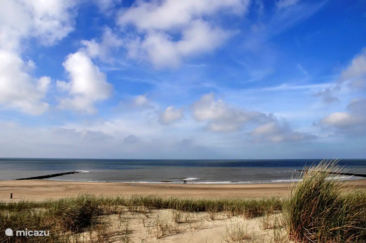 Der Strand von Julianadorp aan Zee ist nur 300 m entfernt.