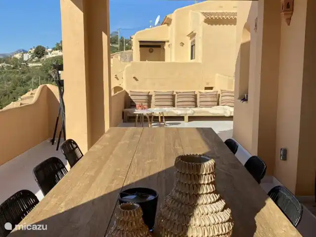 Maison Victoria | Espagne, Costa Blanca, Moraira - maison de vacances La table à manger a également une vue sur le canapé du salon