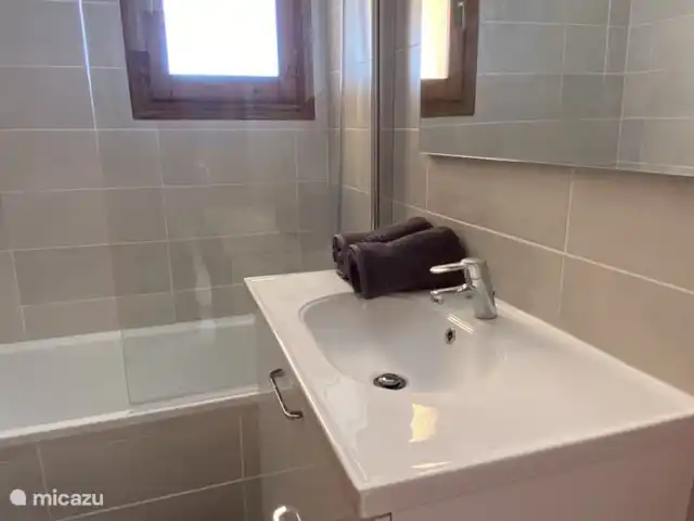 Maison Victoria | Espagne, Costa Blanca, Moraira - maison de vacances La salle de bain avec combinaison baignoire/douche