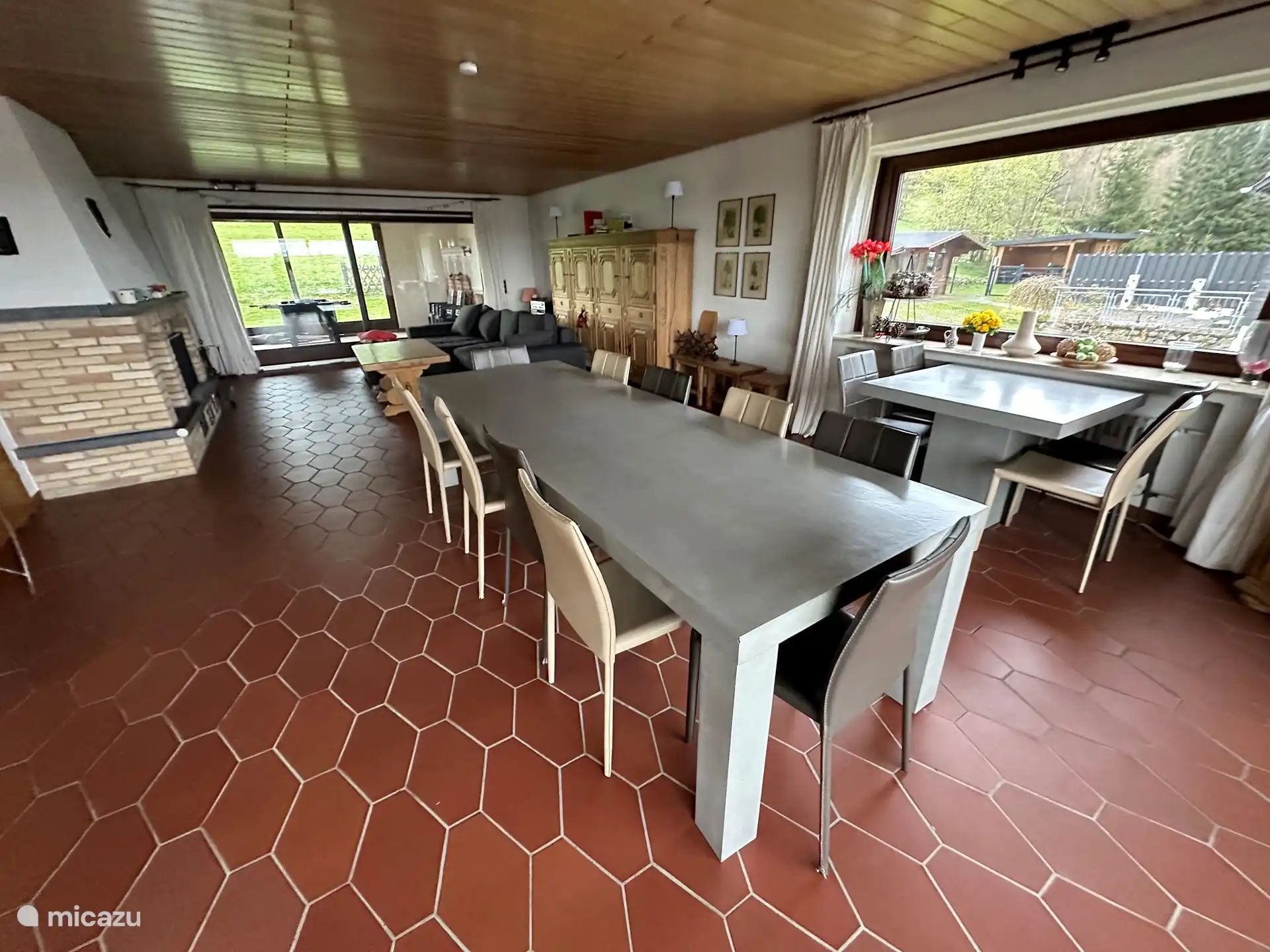 Living room with fireplace