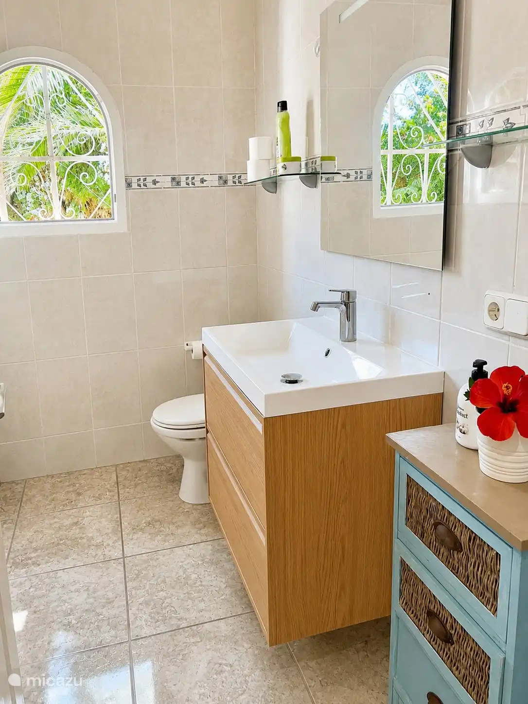 Badkamer gelijkvloers met douche 