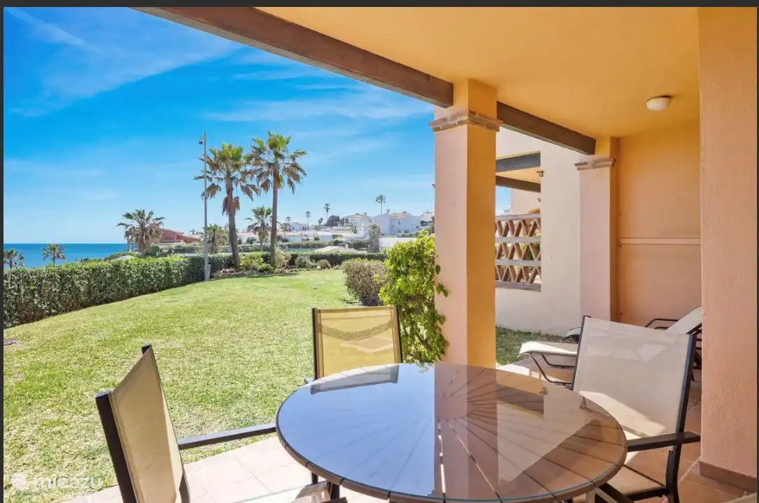 vista desde la terraza cerca de la sala de estar