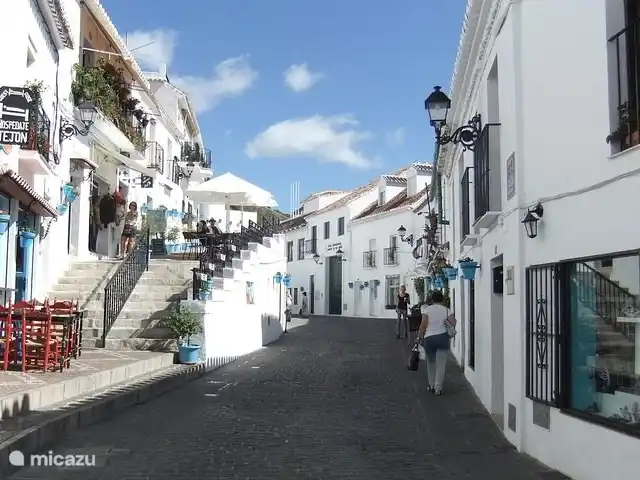 Résidence La Joya avec vue mer | Espagne, Costa del Sol, Mijas Costa - appartement Vous devez être ici une fois, la tranquillité que dégage le village pittoresque et les belles vues sont un must pour que chaque appareil photo en prenne une photo.