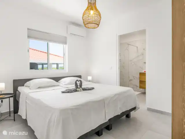 Villa Cinta - Home of Ease huren in Curaçao, Banda Abou (west), Fontein - villa BB-01 Villa Cinta - Slaapkamer 2