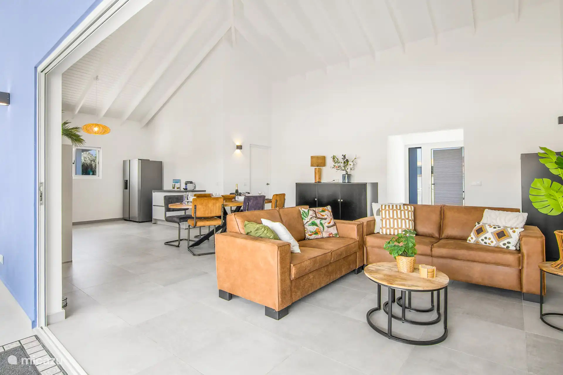 BB-01 Villa Cinta - Wohnen