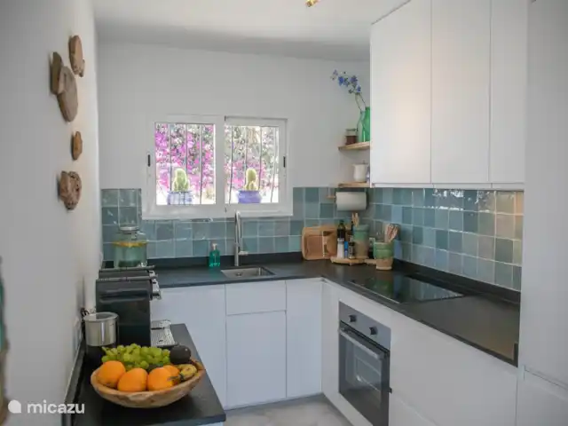 Villa la Siësta huren in Spanje, Costa Blanca, Moraira - vakantiehuis Een moderne keuken van alle gemakken voorzien