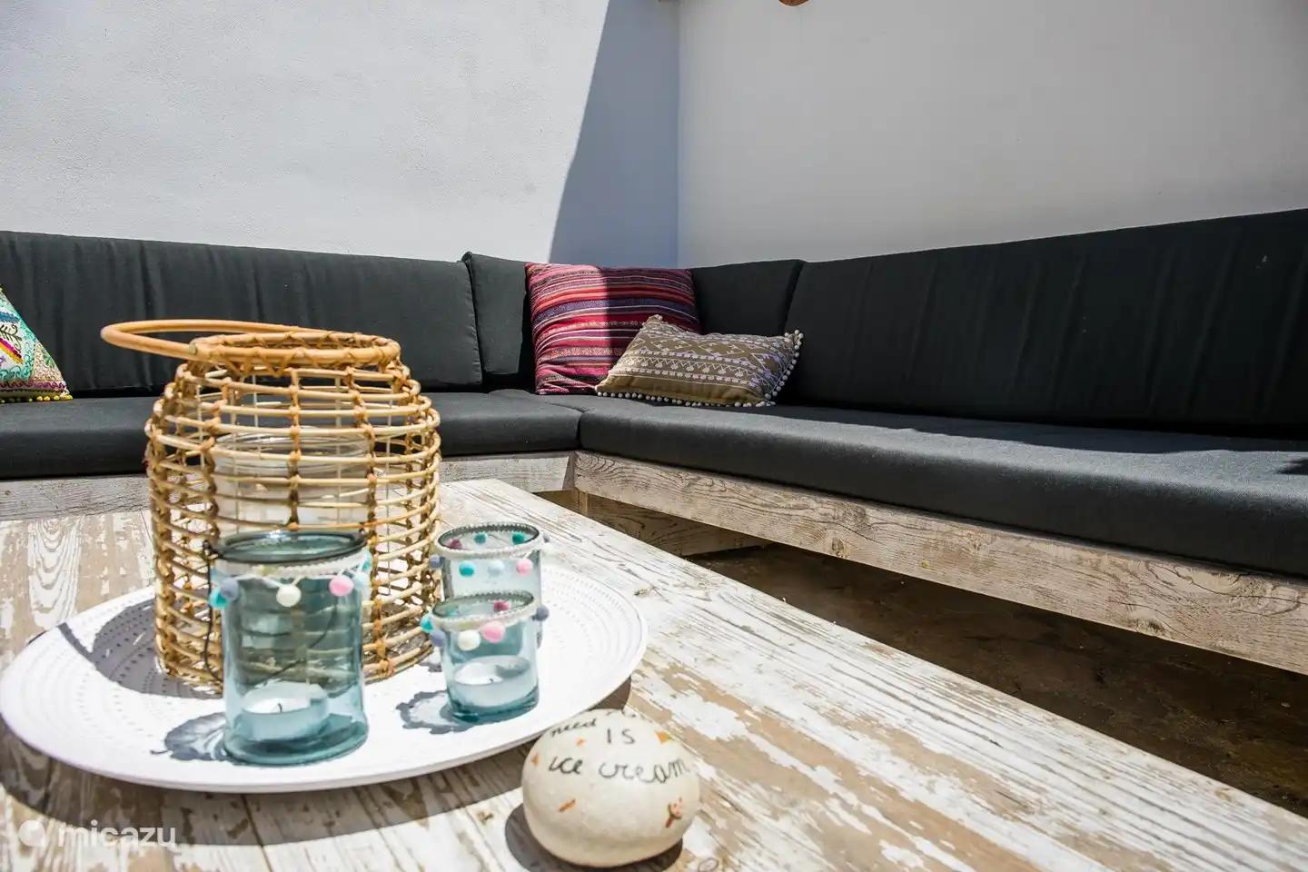 Un joli canapé de salon