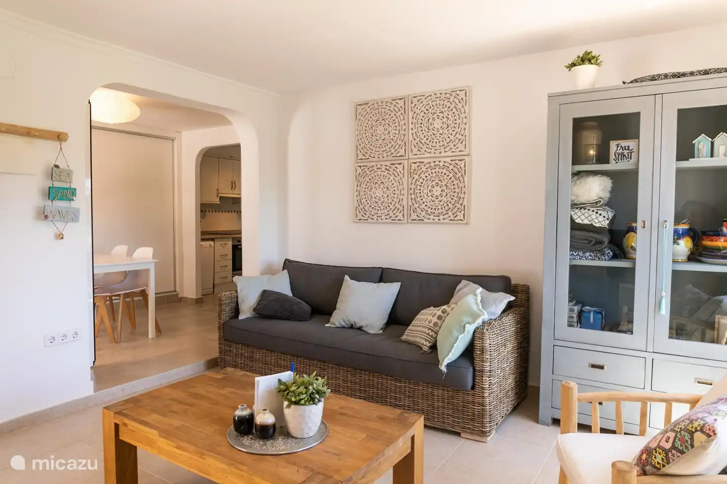 Un salon confortable