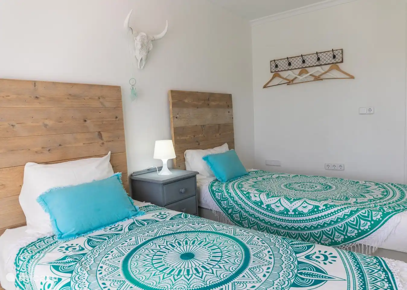 Chambre avec deux lits simples